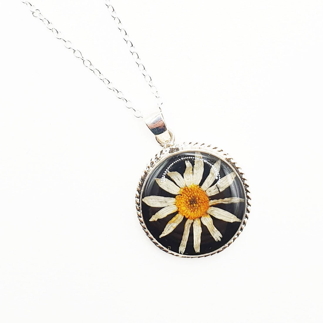 Daisy Silver Necklace