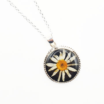 Daisy Silver Necklace
