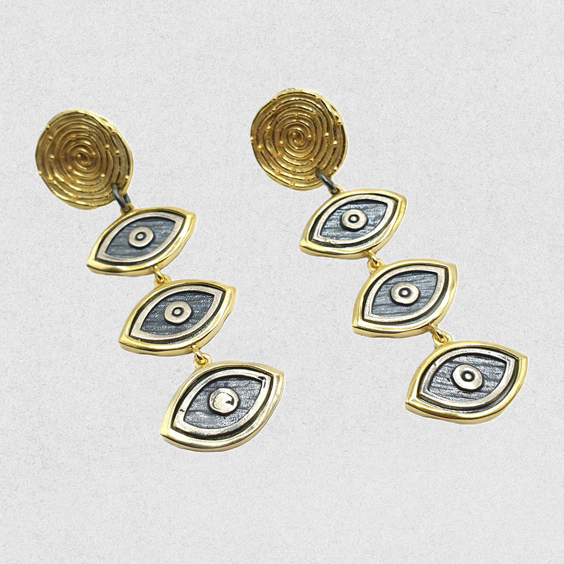 Oculus Earrings