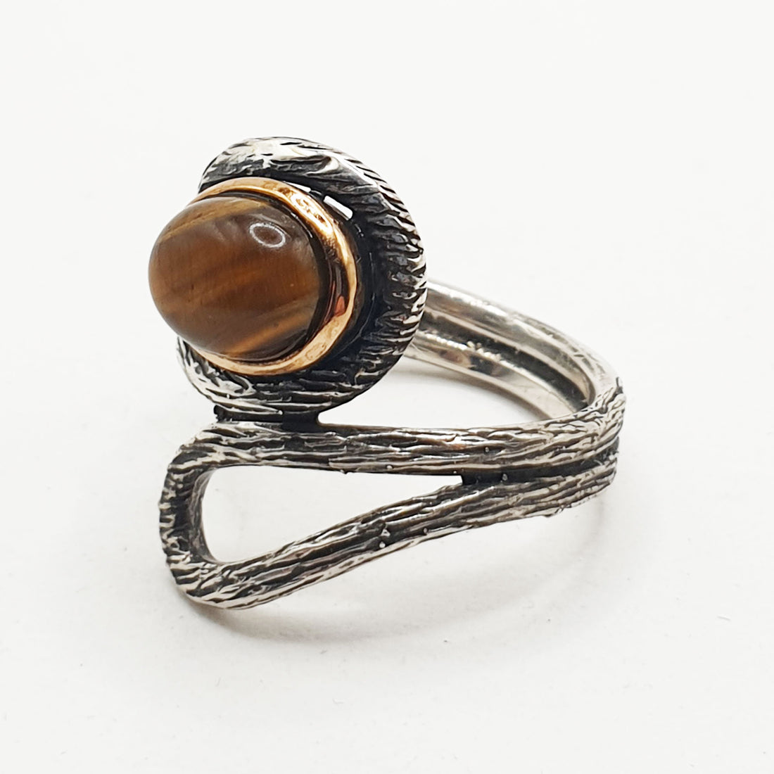 Neve Ring