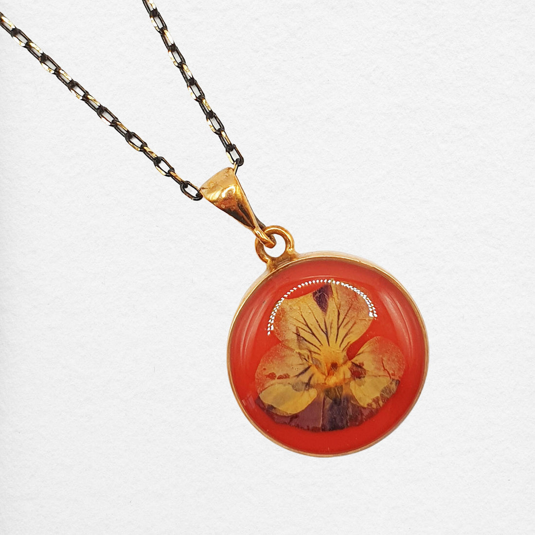 Liva Necklace