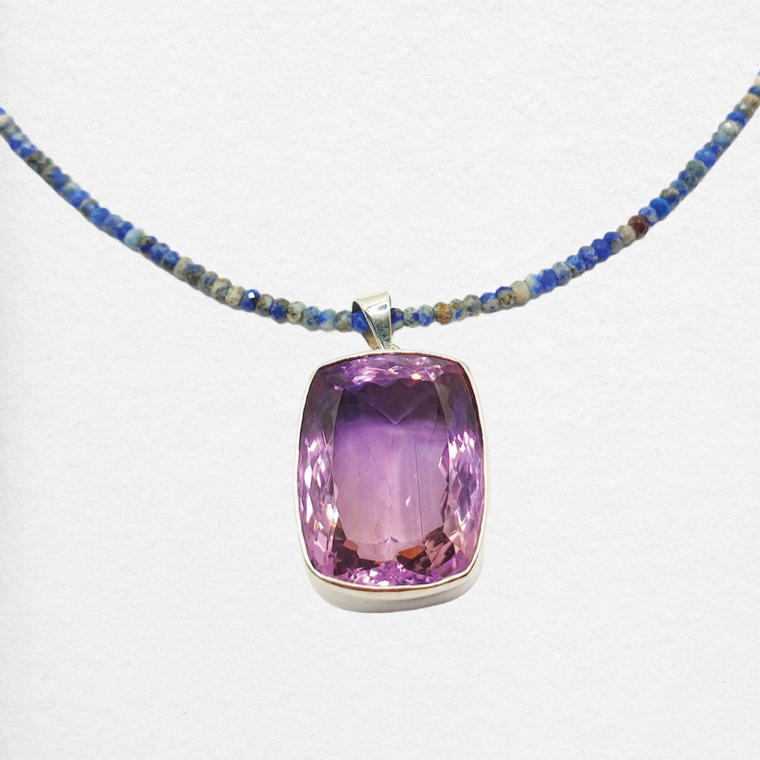 Amor Necklace