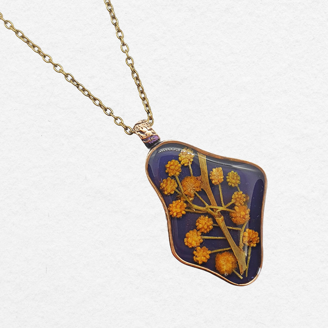 Cassis Necklace