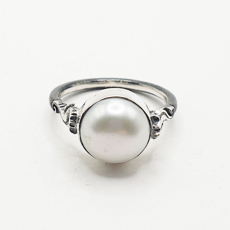 Eira Ring