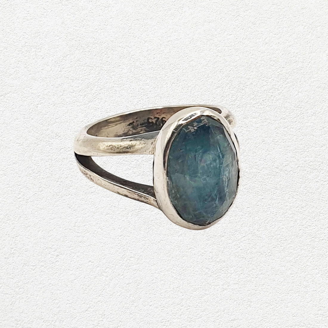 Kyanite Ring