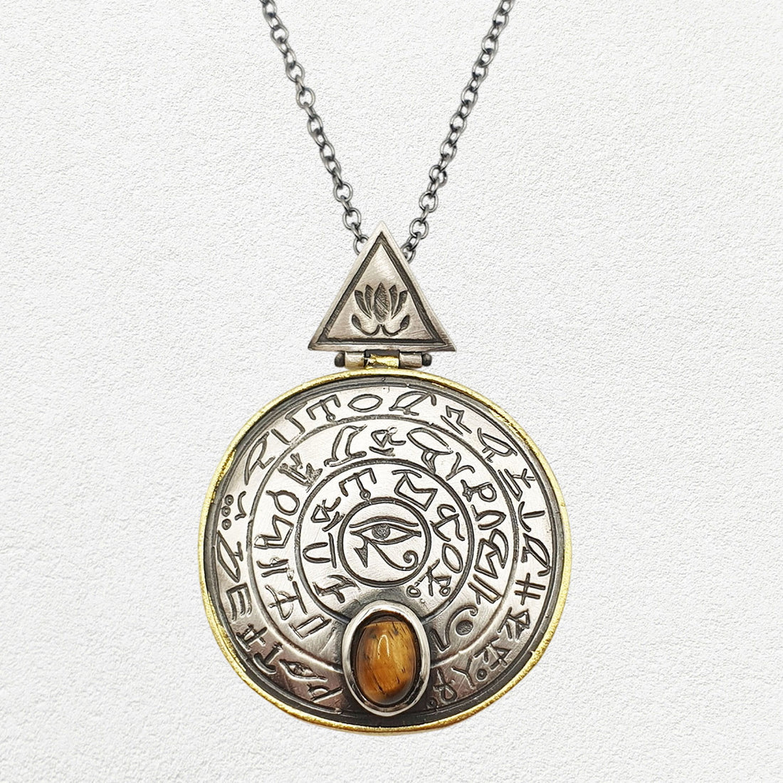 Alba Necklace