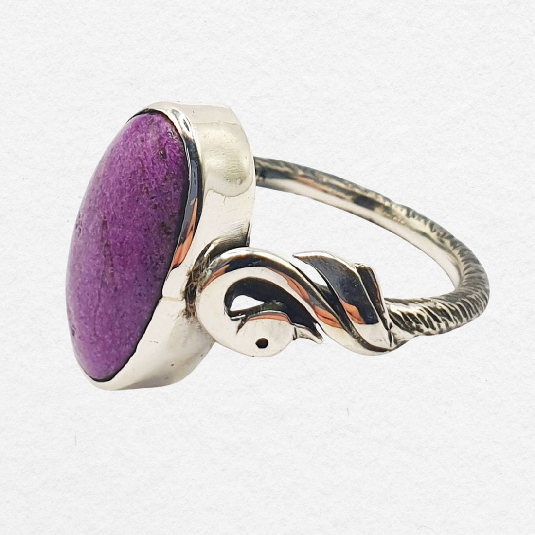 Isola Ring