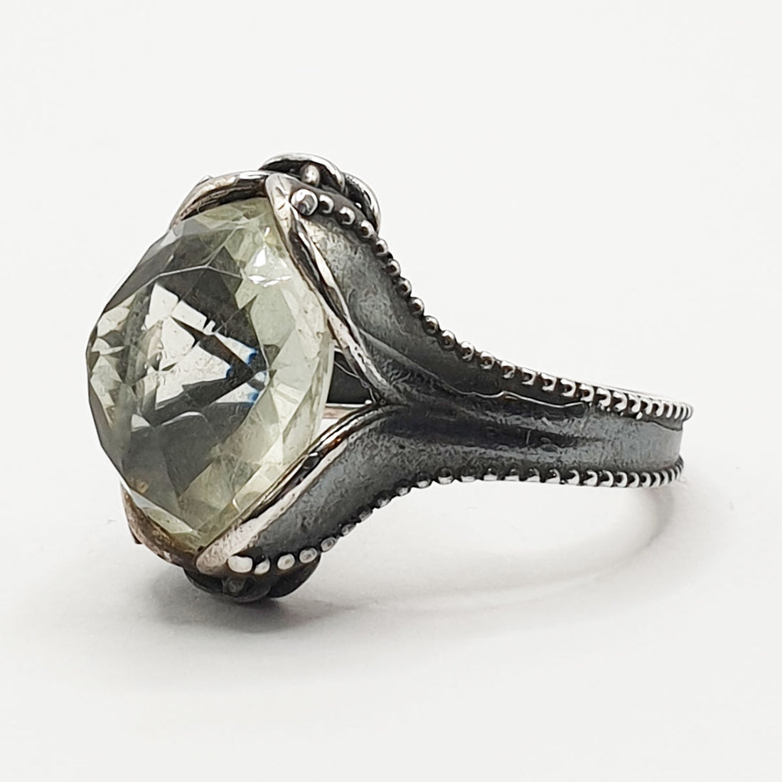Quartz Ring