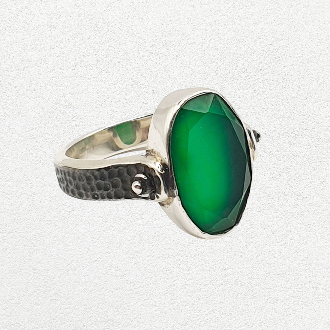 Naomie Ring