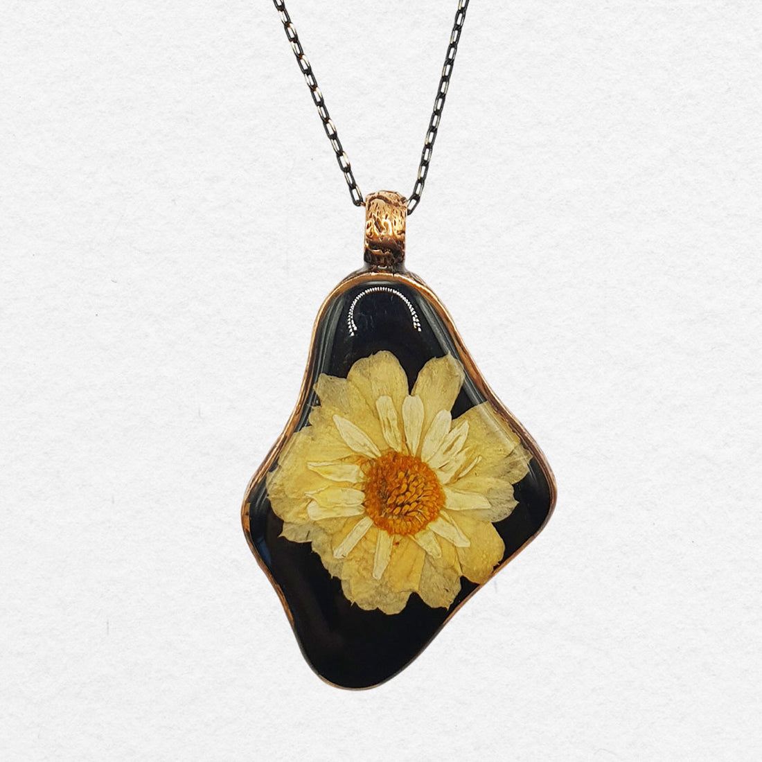 Noir Necklace