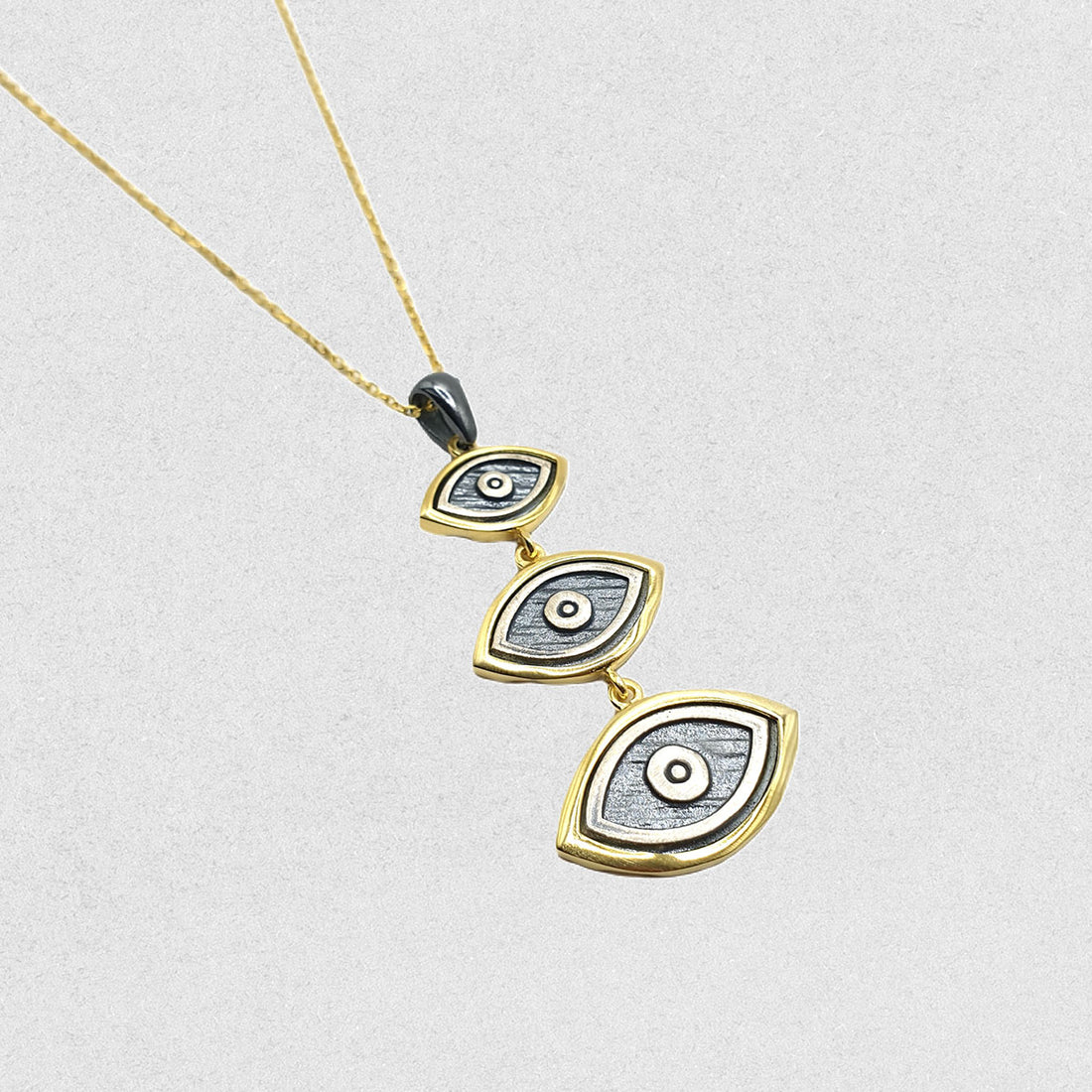 Trivista Necklace