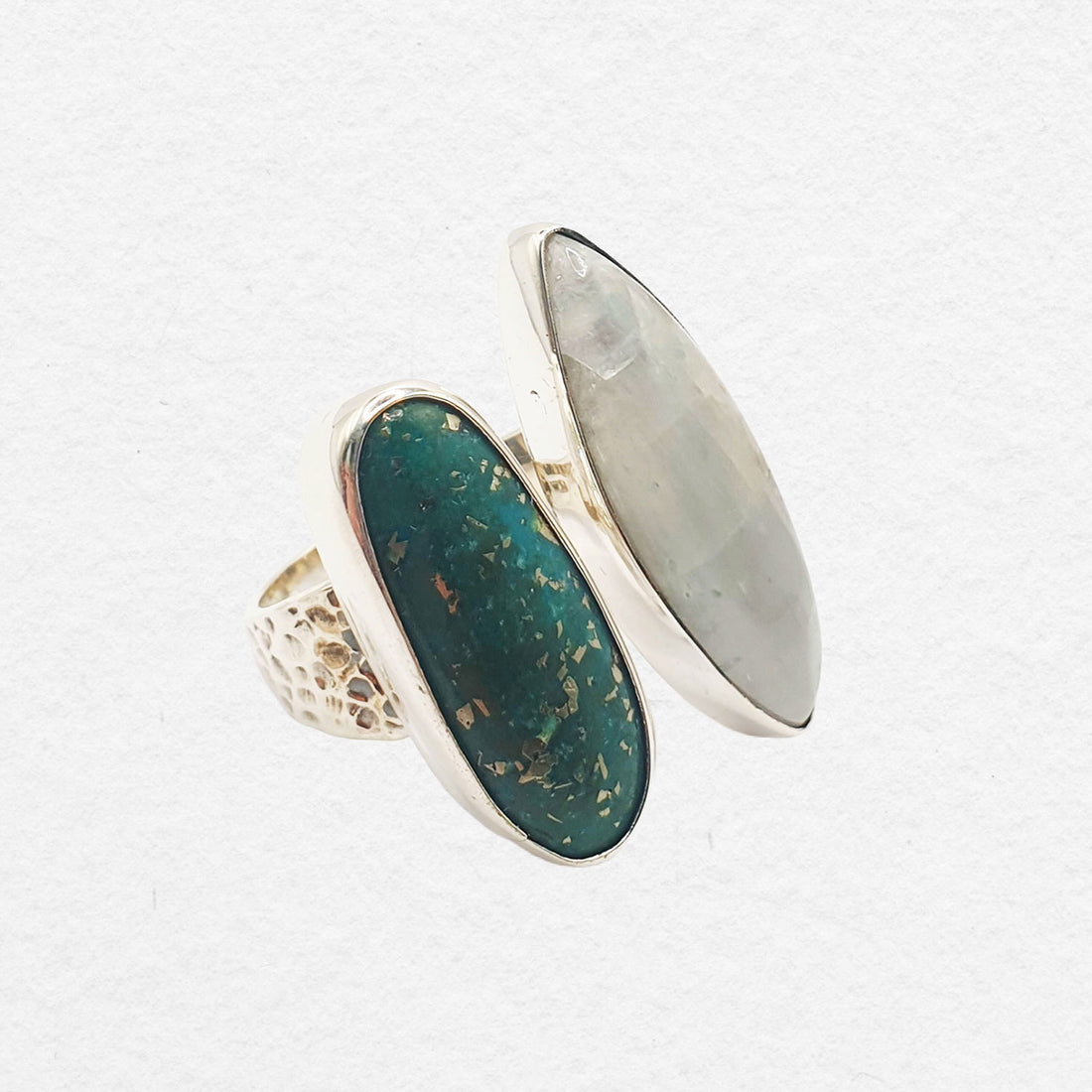 Velaris Ring