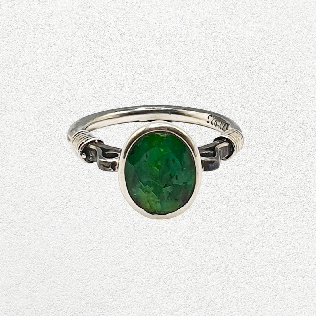 Nue Ring