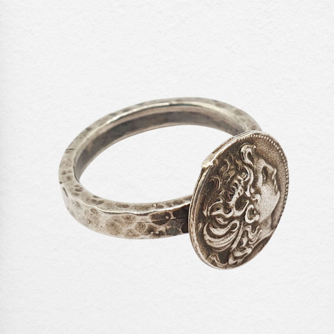 Lu Ring
