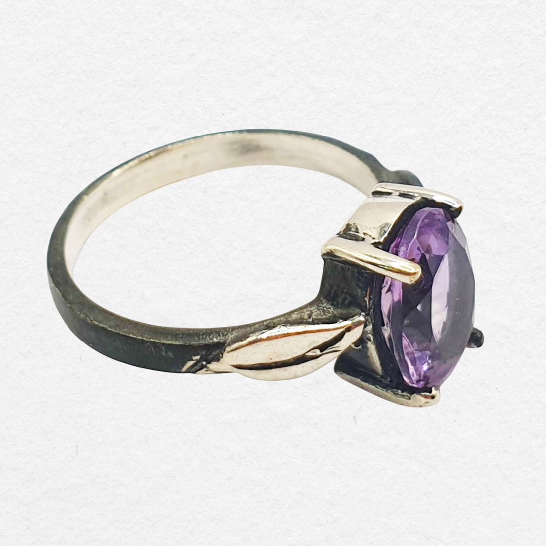 Amo Ring