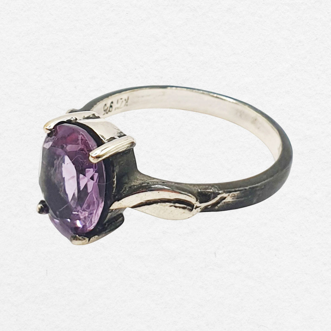 Amo Ring