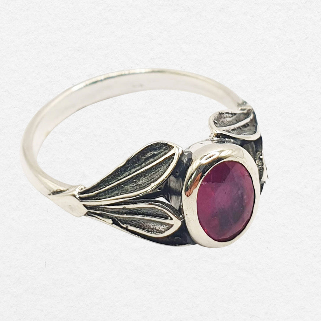 Rubyrue Ring
