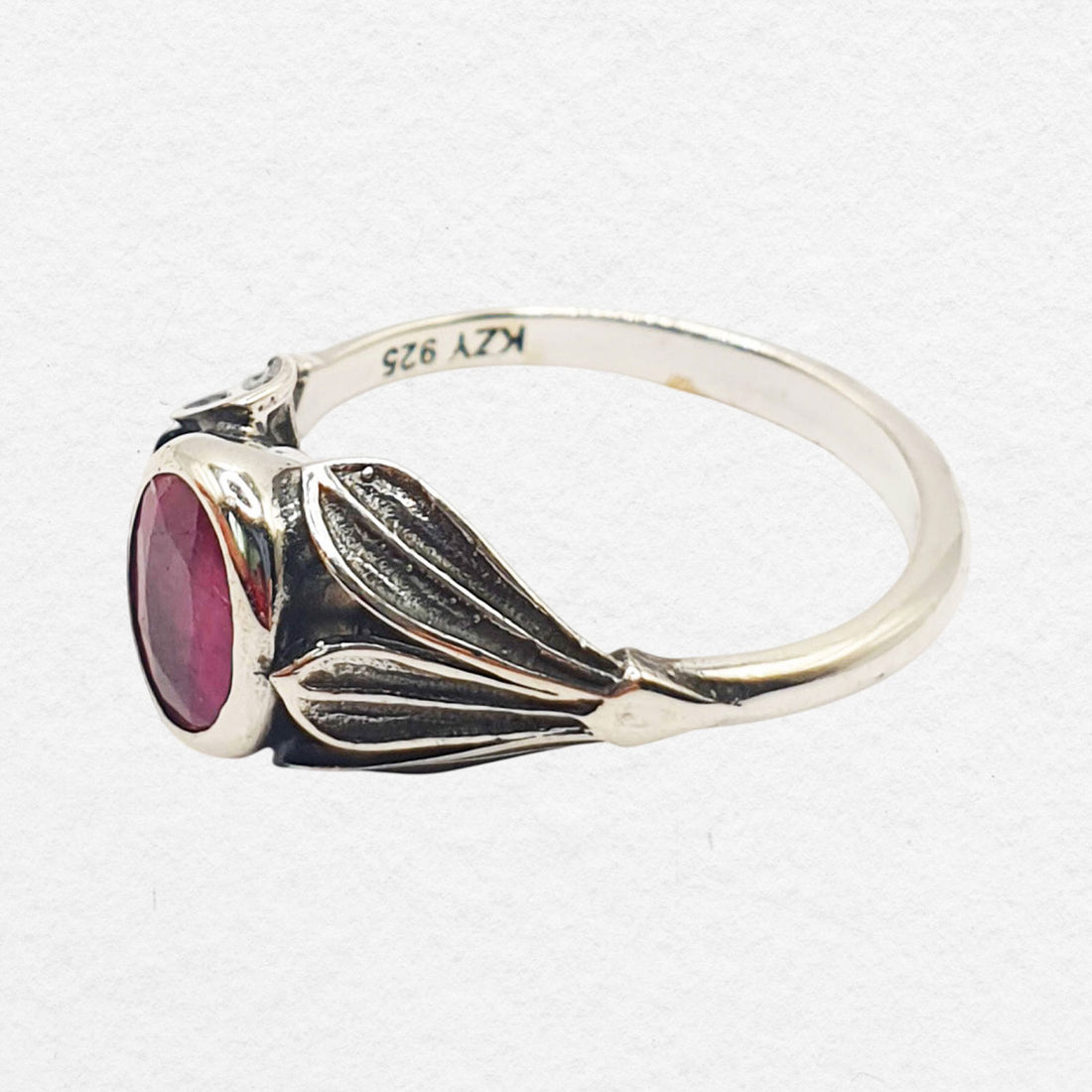Rubyrue Ring