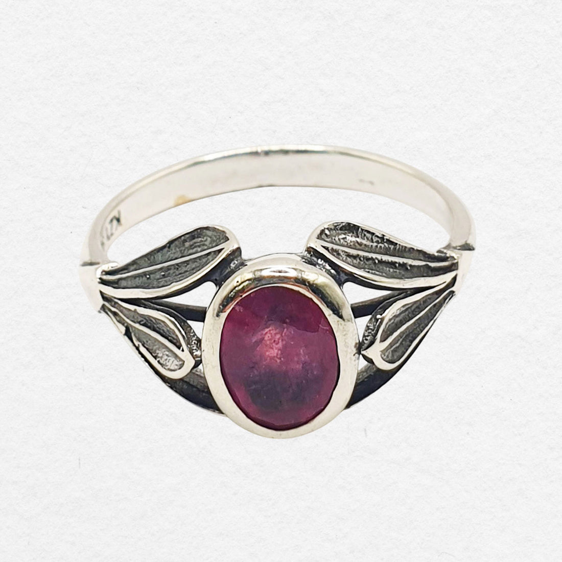 Rubyrue Ring